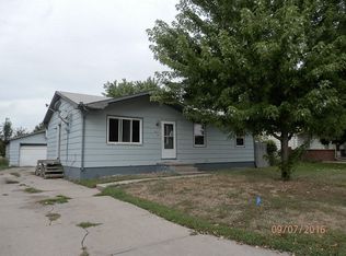 420 Johnson Dr, Grand Island, NE 68803