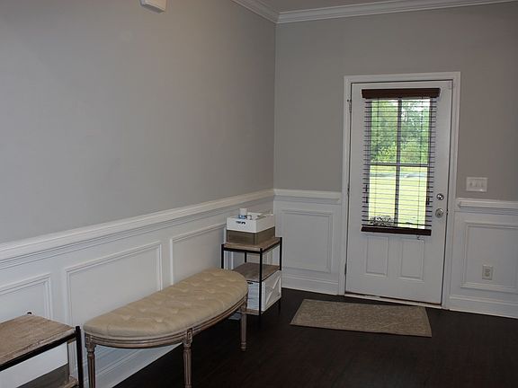 4th image of 82 Lee Road 2209