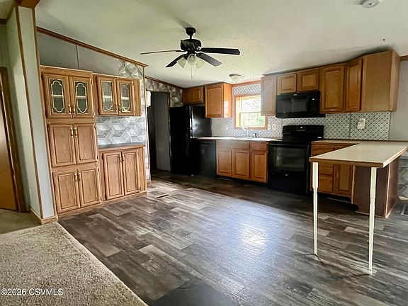 5th image of 23 Minton Dr