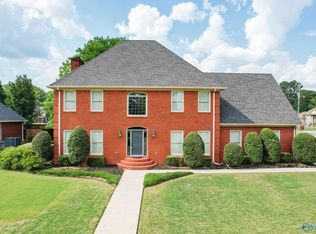 301 Woodfield St SW, Hartselle, AL 35640