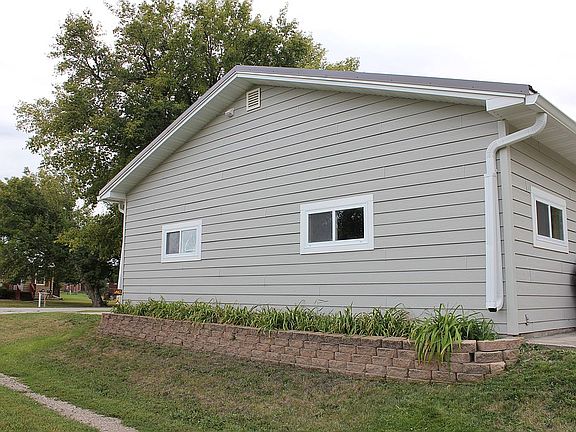 Side East