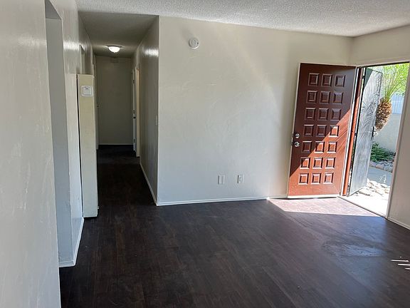 3rd image of 1314-1322 Five D Dr #1314