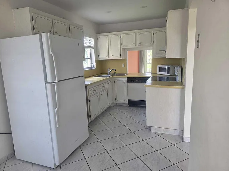 5750 NW 64th Ave #201 — Photo 5