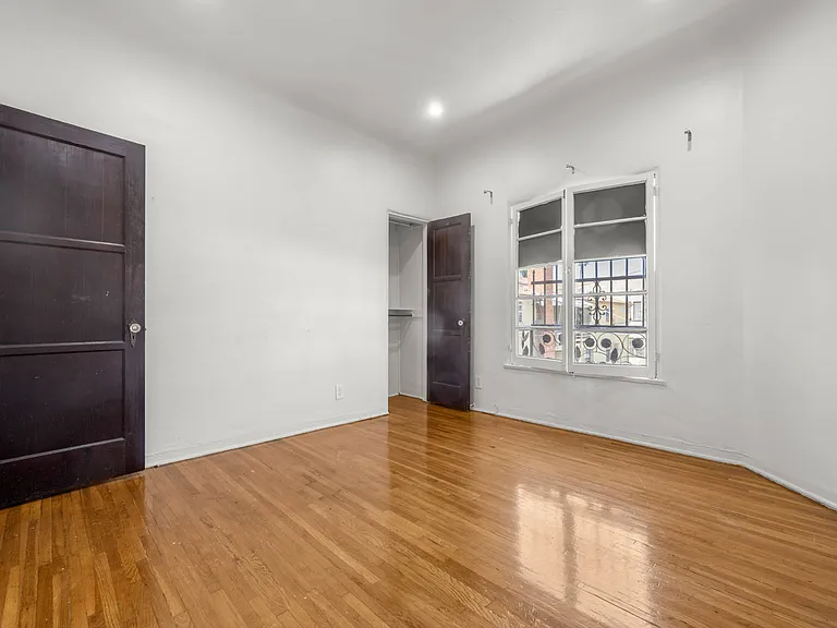 226 S Fuller Ave — Photo 14