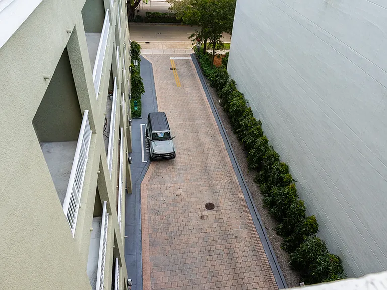 3180 Coral Way #1205 — Photo 26