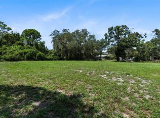 Simmons Ave, Sarasota, FL 34232