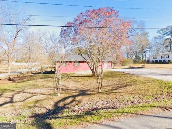 116 Smith St, Locust Grove, GA 30248