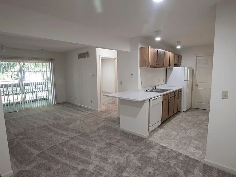 Prospect Pointe — Photo 9