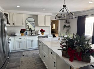 37778 Maplehill St, Harrison Township, MI