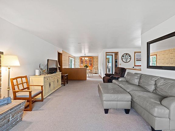 4th image of 1310 Fairmont LANE