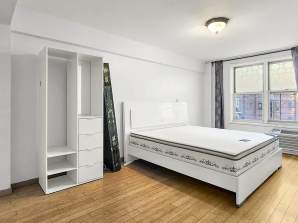 140-55 34th Avenue image 5 of 14