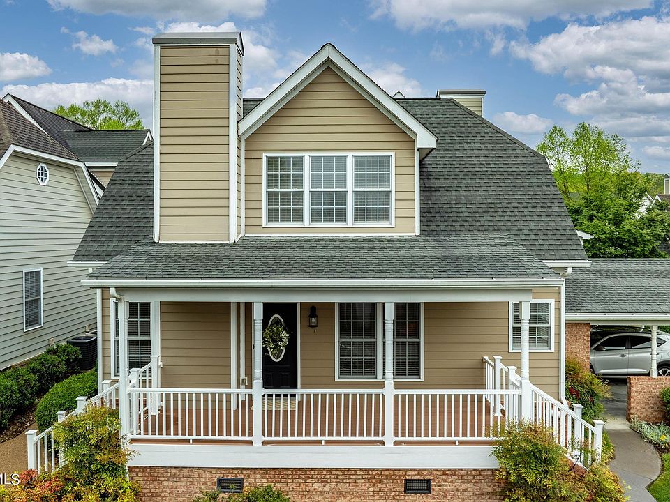 1st image of 11 Charleston Ct #11