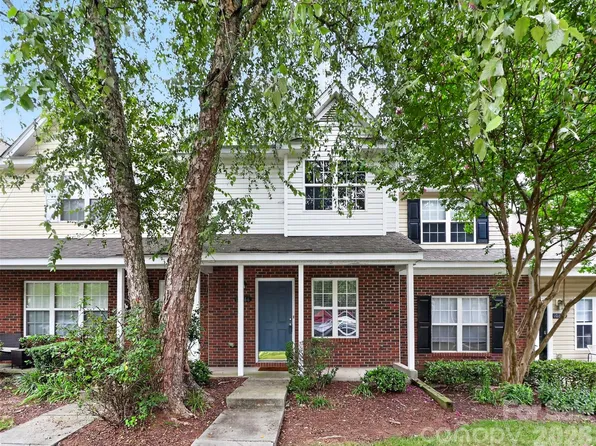 10866 Holly Ridge Blvd, Charlotte, NC 28216