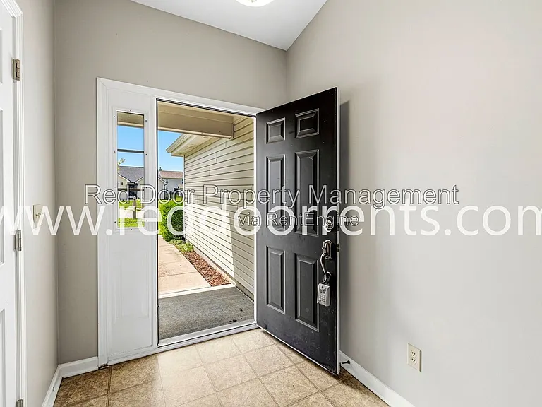 1180 Dark Star Ct — Photo 18