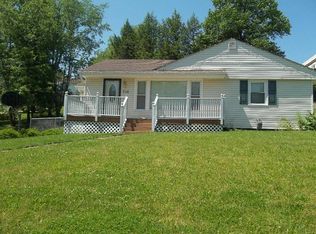 204 Park St, Saint Clairsville, OH 43950