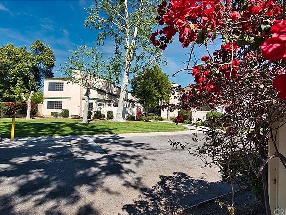 5th image of 19550 Roscoe Blvd Unit C
