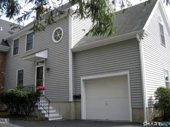 122 Summer Street #122, New Canaan, CT 06840