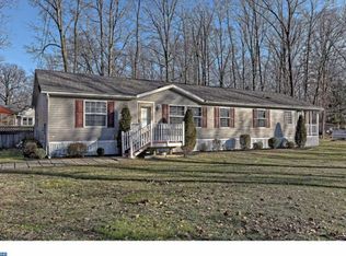 920 Upper Dam Dr, Williamstown, NJ 08094