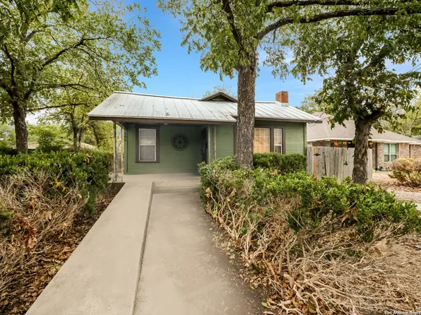 306 W PYRON AVE, San Antonio, TX 78214