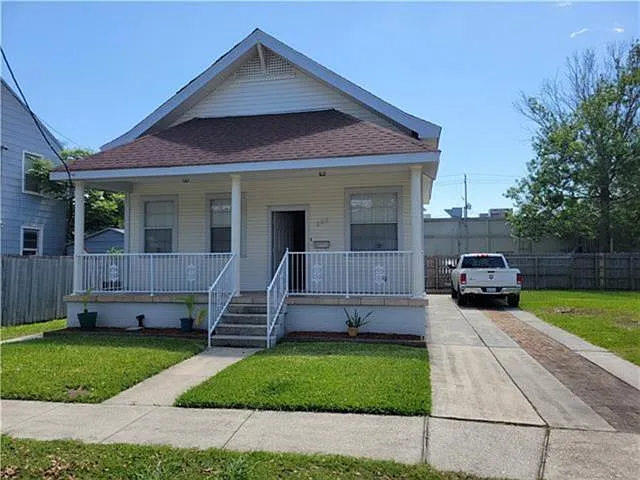 222 David St — Photo 29