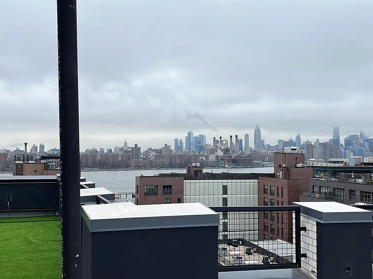 74 N 1st St #5F — Photo 9