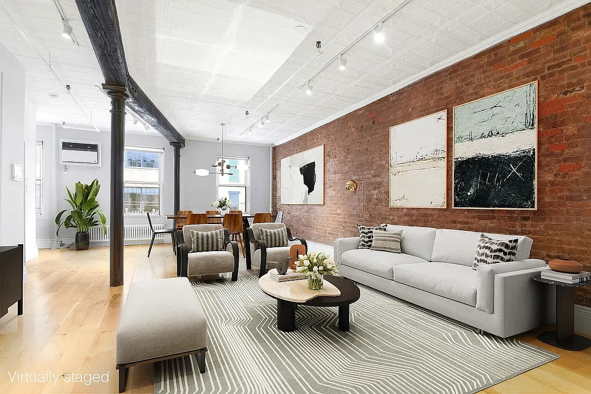 390 West Broadway — Photo 1