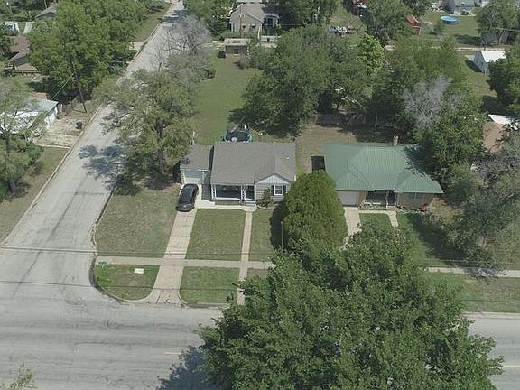 3rd image of 726 W 17th Ave