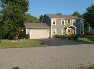 12415 257th Ave, Trevor, WI 53179