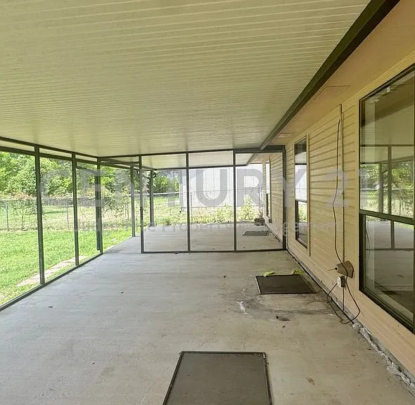 211 Anchor Ln — Photo 11