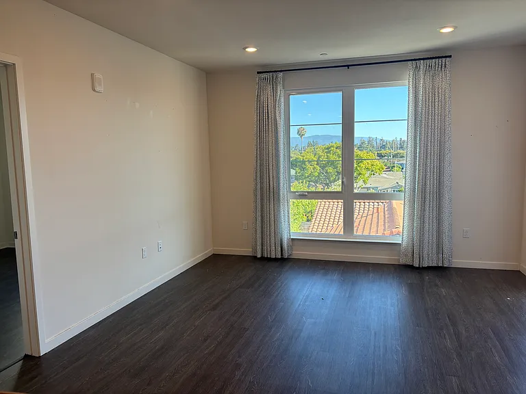 1850 El Camino Real #404 — Photo 24