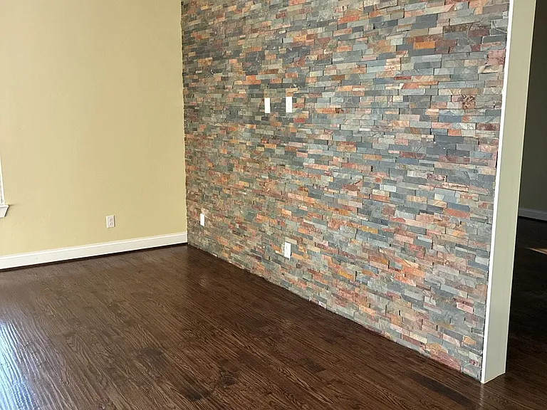 321 Bounding Main St — Photo 10