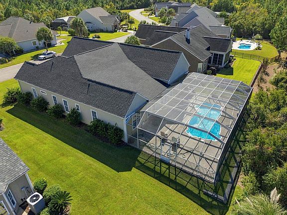 2nd image of 4800 Stonegate Dr.