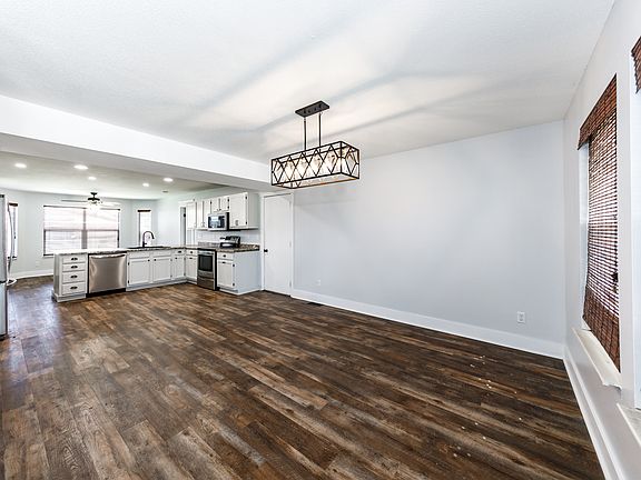 5th image of 4920 Wilkin Dr