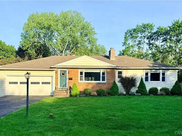 172 Winston Way, Syracuse, NY 13214