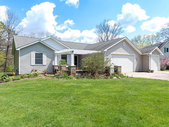 2nd image of 3650 Megan Ct NE