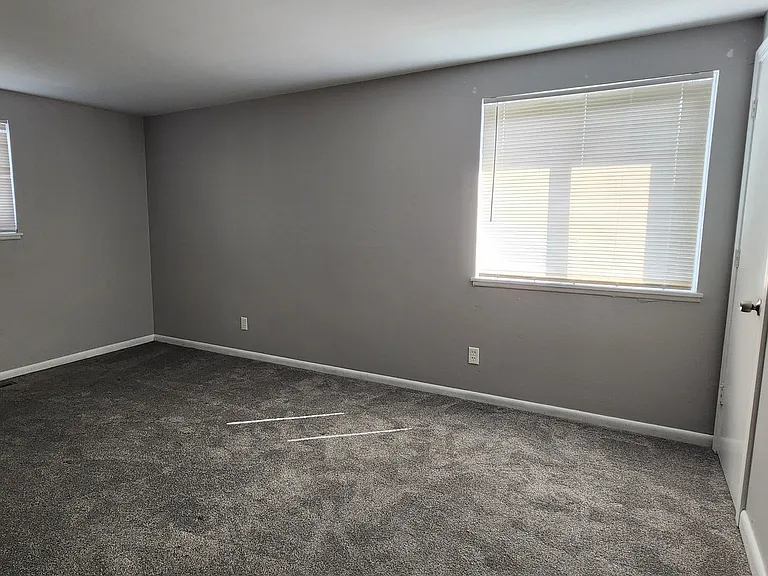 103 Denrose Dr — Photo 4