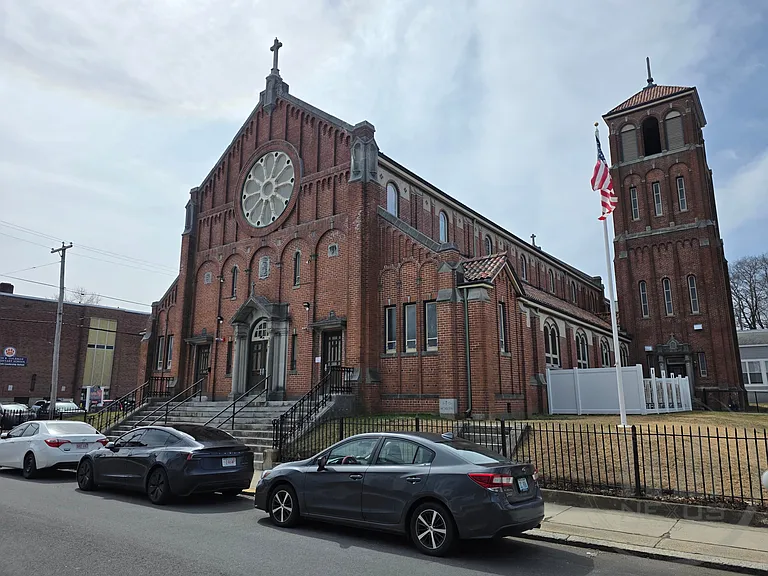 401 Olo Street - Former Church Parish Converted In Luxury Apartments! — Photo 43