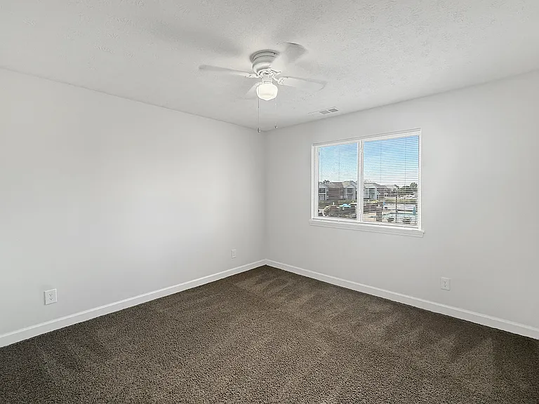 Cross Lake Apartments — Photo 112
