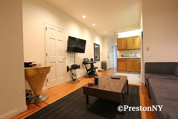 Rented by JM Preston Properties LLC | media 12