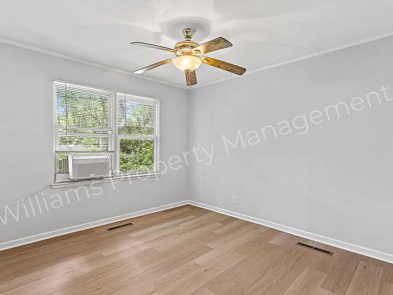 22921 Rosewood St — Photo 13