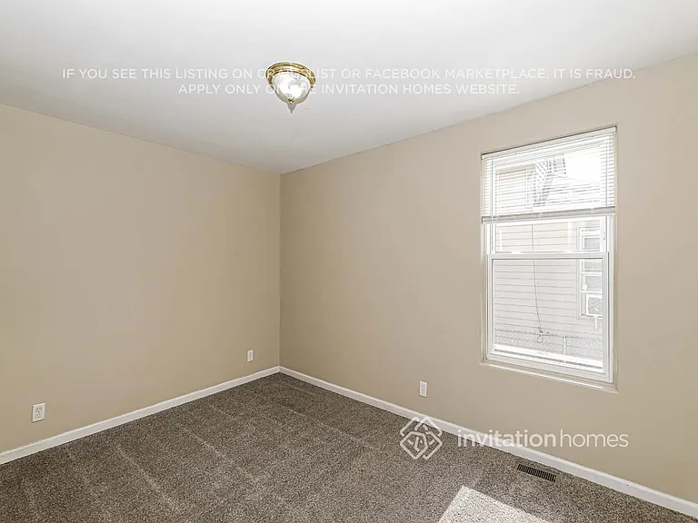 783 E Galena Blvd — Photo 12