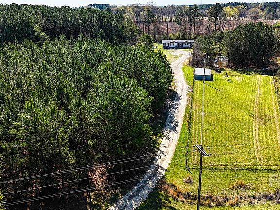 2nd image of 1945 Angelus Rd