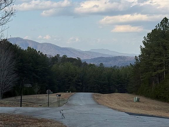 2nd image of 109 Spring Hollow Rd