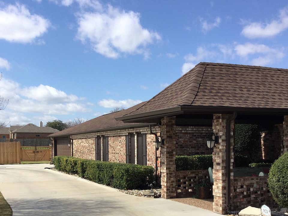 1st image of 1824 N Harbor Ct