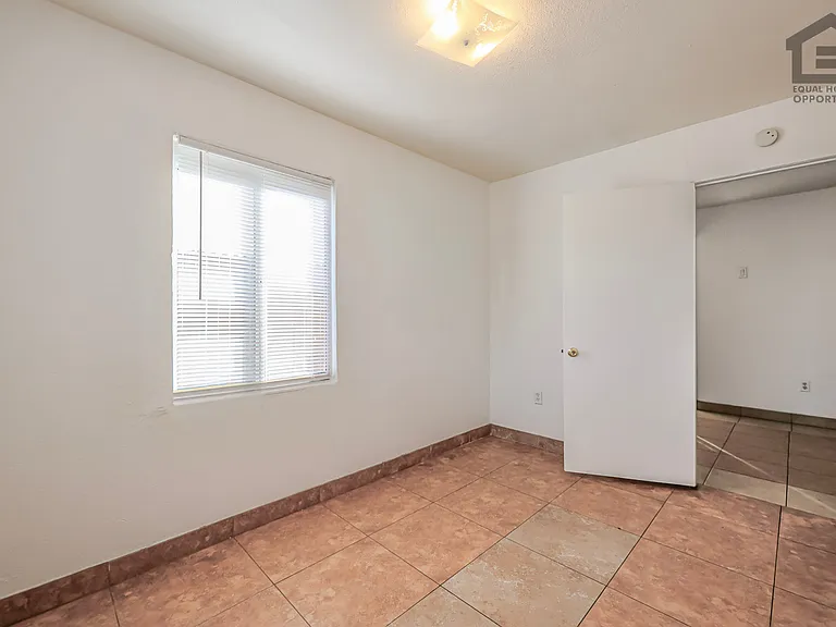 3601 W Melvin St — Photo 60