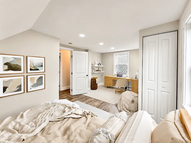 31 Adrian St #2 — Photo 9