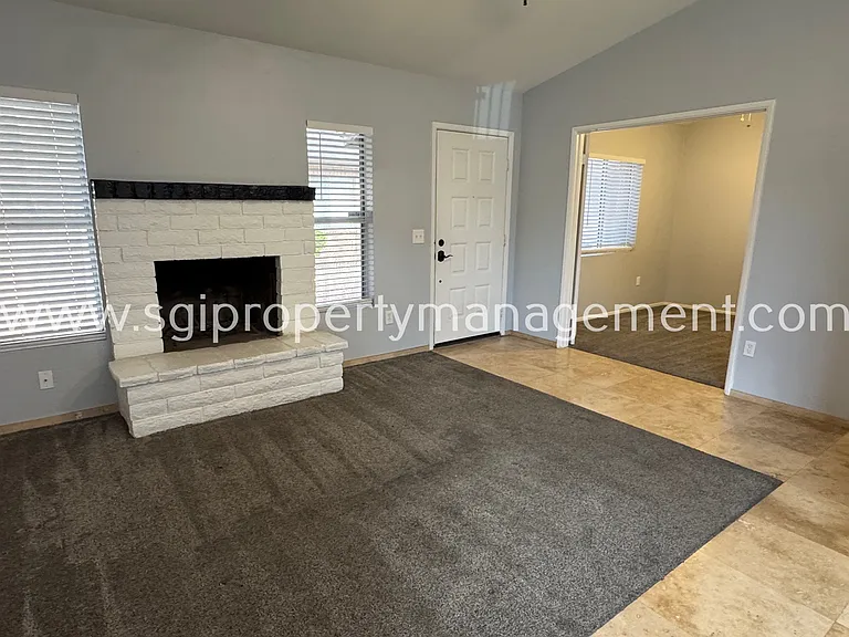 117 W Concorda Dr #103 — Photo 3