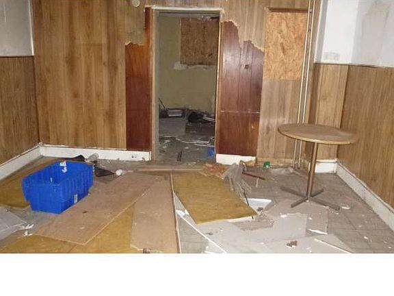 5th image of 627 E Wensley St
