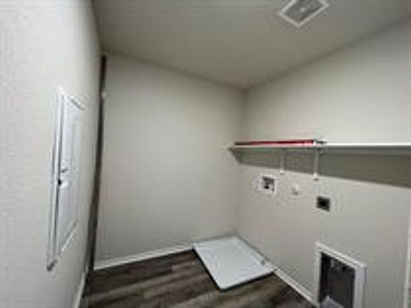5th image of 40 Pacific Loon St