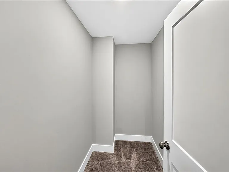 727 Old Collins Rd — Photo 51
